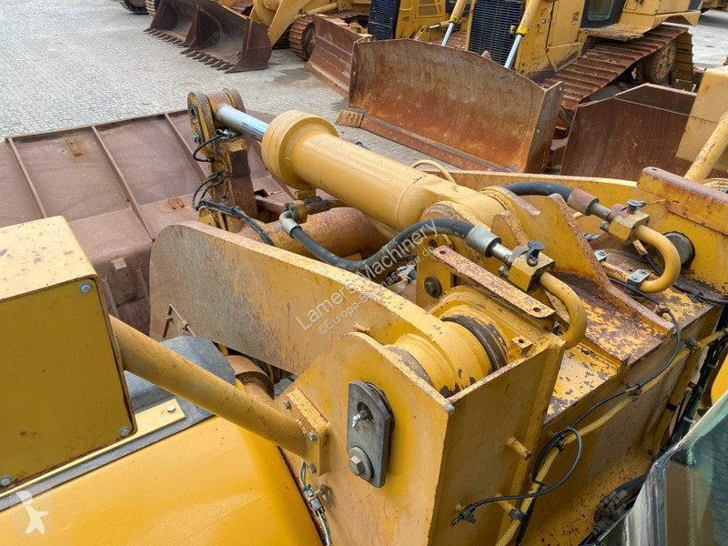 Shovel Caterpillar NVT