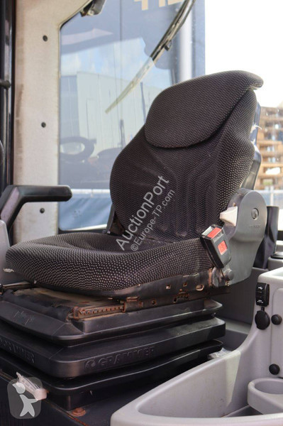 Pala cargadora Schaeff L100