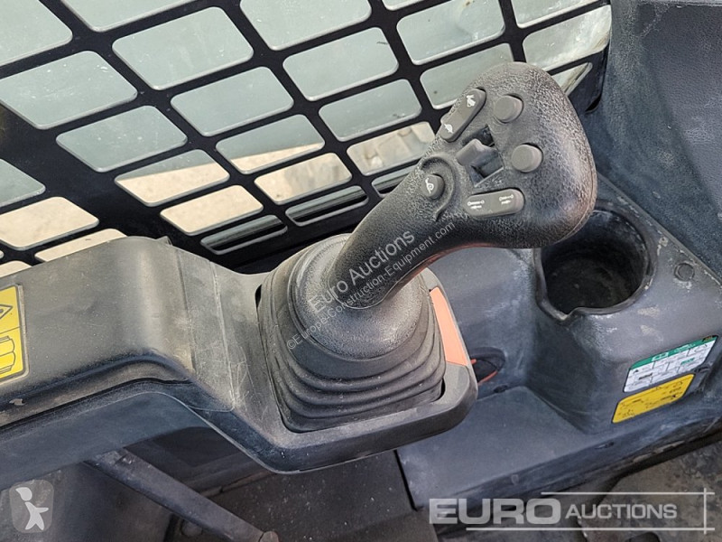 Pala cargadora Bobcat S76