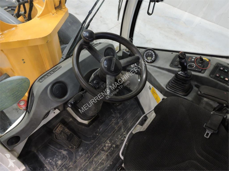 Nakladač Liebherr L508 + FORK