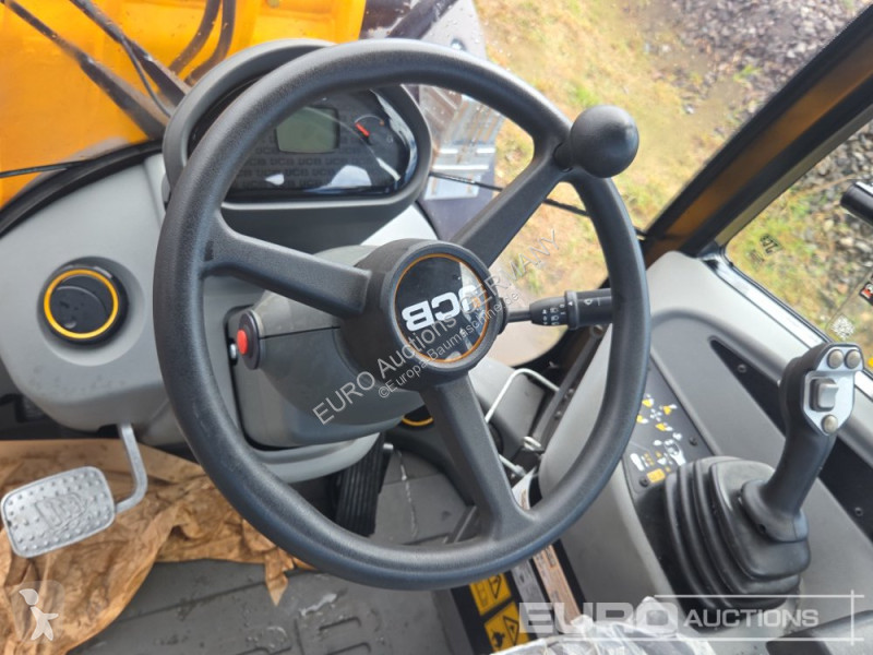 Shovel JCB 409