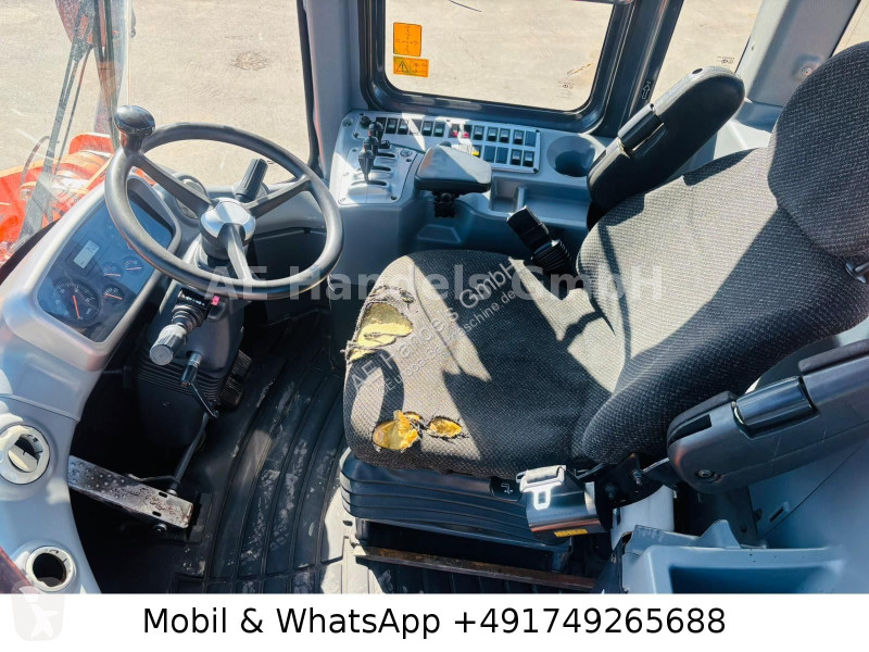 Фронтальный погрузчик Doosan...