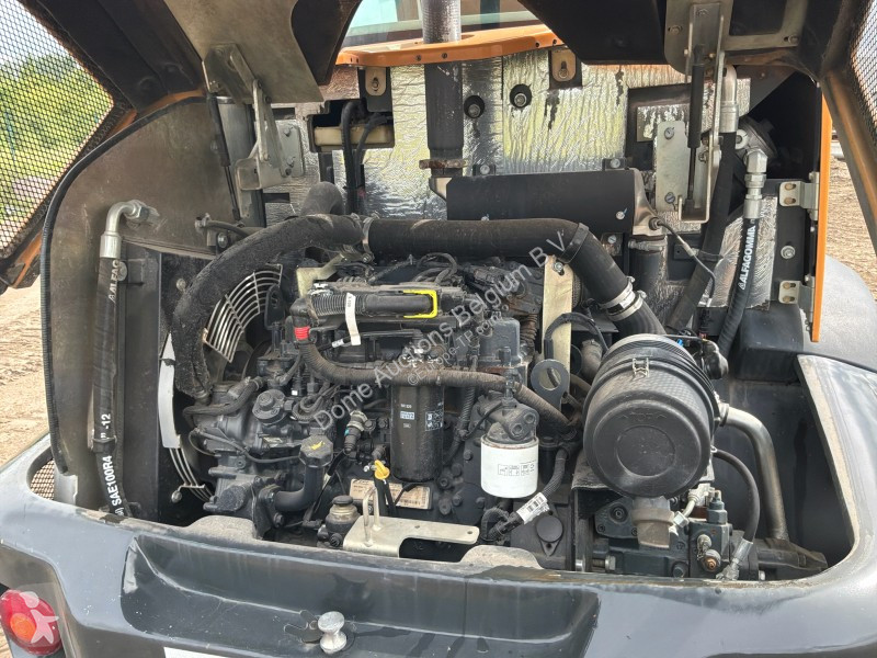 Nakladač Case 321F