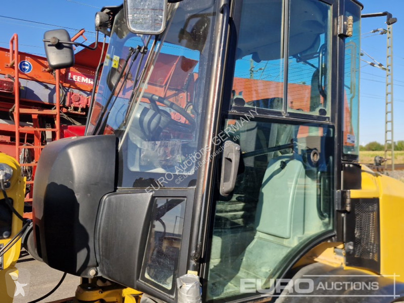 Chargeuse Caterpillar 908M