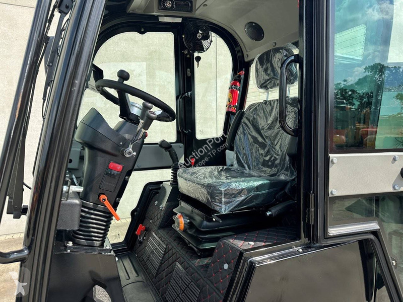 MINI 780T loader