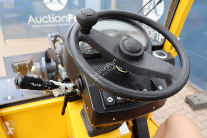 Eurotrac -CIF loader