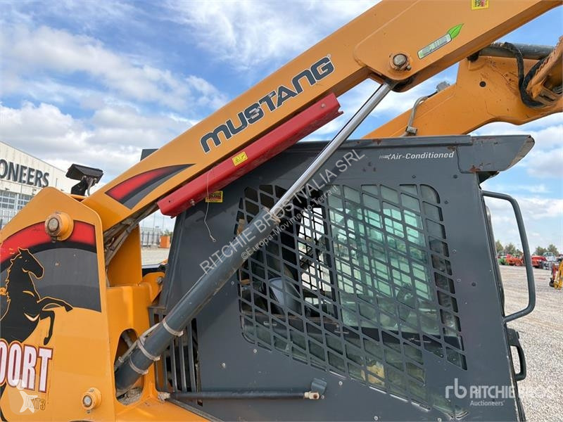 Pala cargadora Mustang Compact Track Loader
