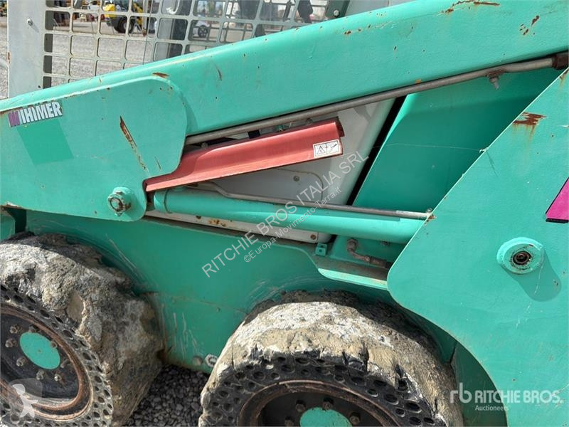 Chargeuse IHI 2041 Skid Steer Loader