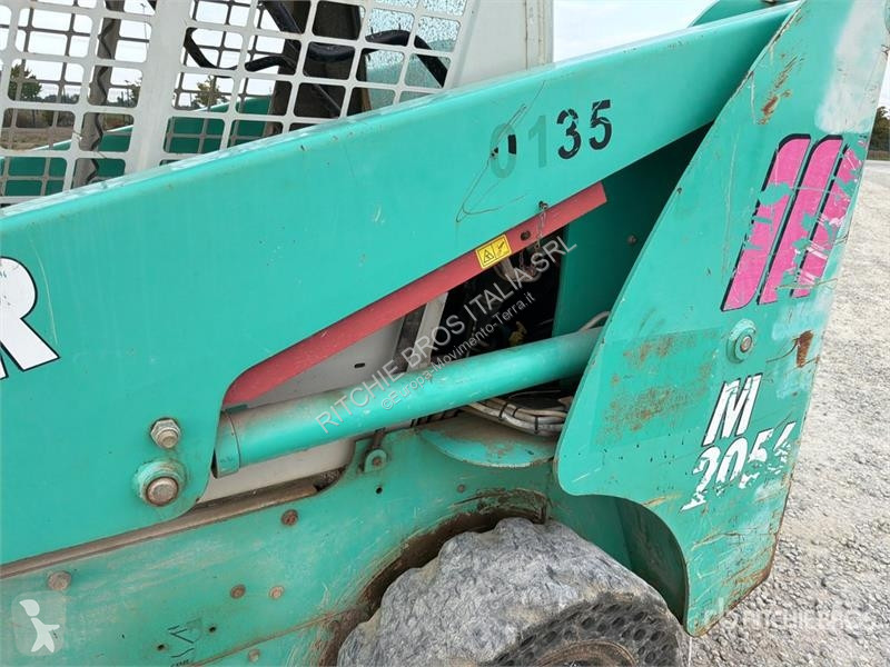 Pala cargadora IHI 2056 Skid Steer Loader