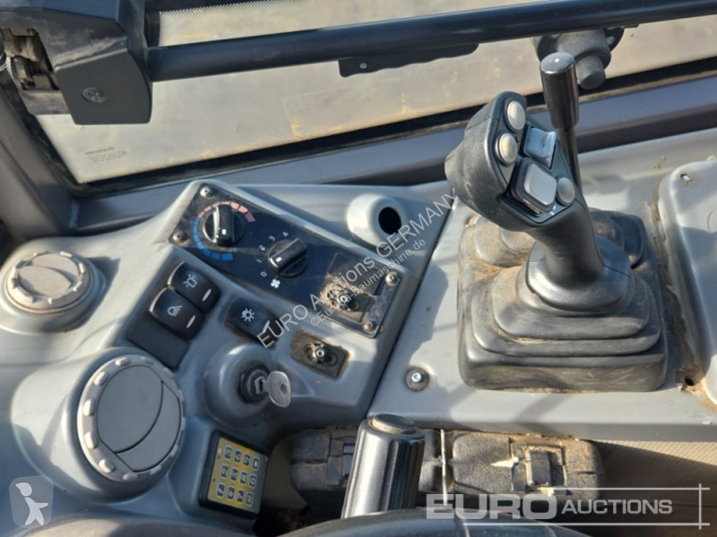 Pala cargadora Volvo L28F