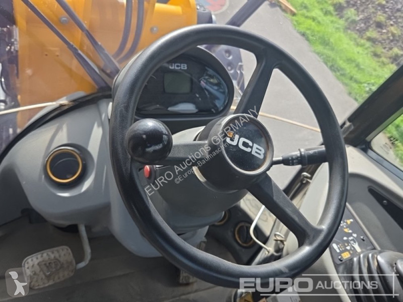 Lastare JCB 409