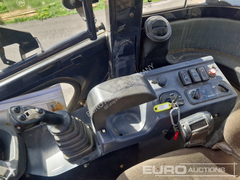 Lastare Kubota R085