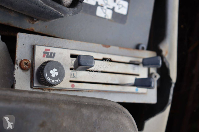 Chargeuse Komatsu 2703