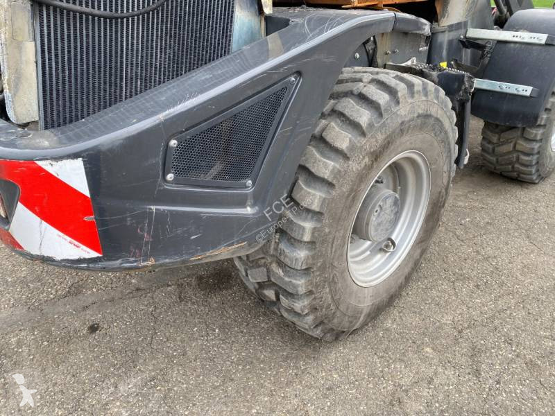 مُحمّلة Yanmar V 100 / Certificat CE endommagée