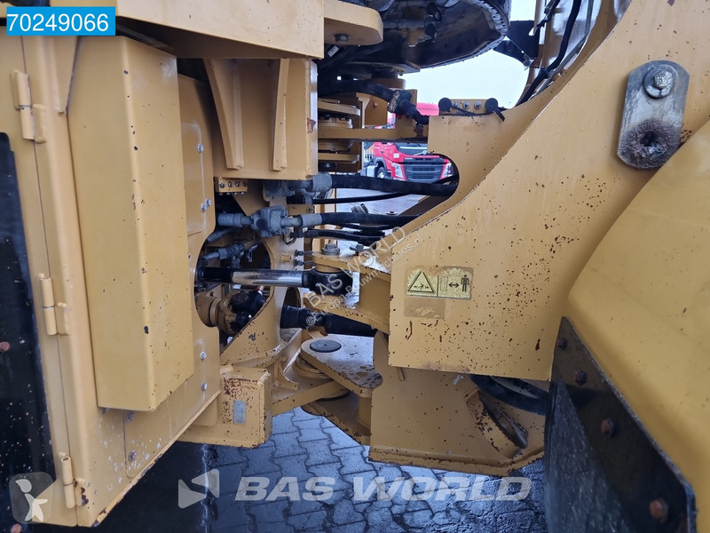 Shovel Caterpillar FIRE DAMAGE - OPERABLE