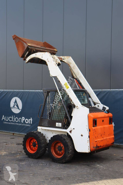 Shovel Bobcat