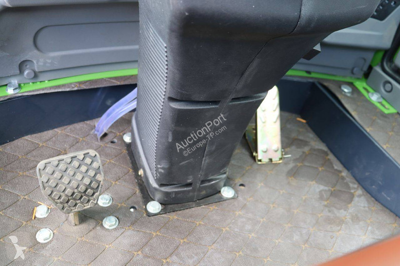 Shovel  Y25-42