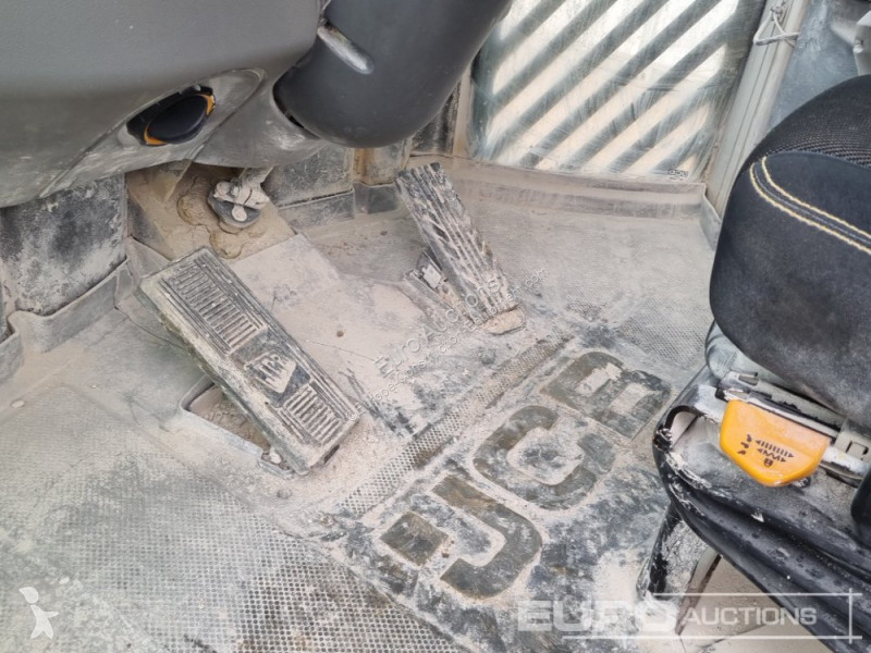 Nakladač JCB 437-55WM