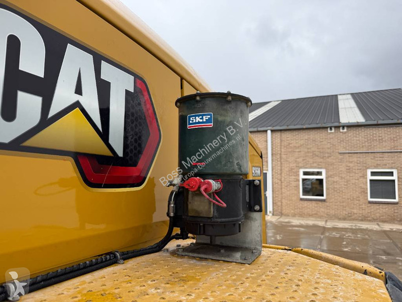 مُحمّلة Caterpillar - Automatic Greasing /...