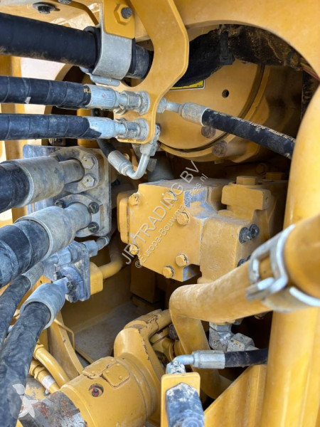 Nakladač Caterpillar 988 K (CE + EPA)