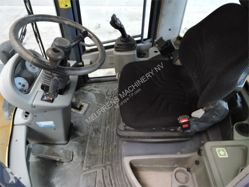 Nakladač Yanmar V80 + Fork