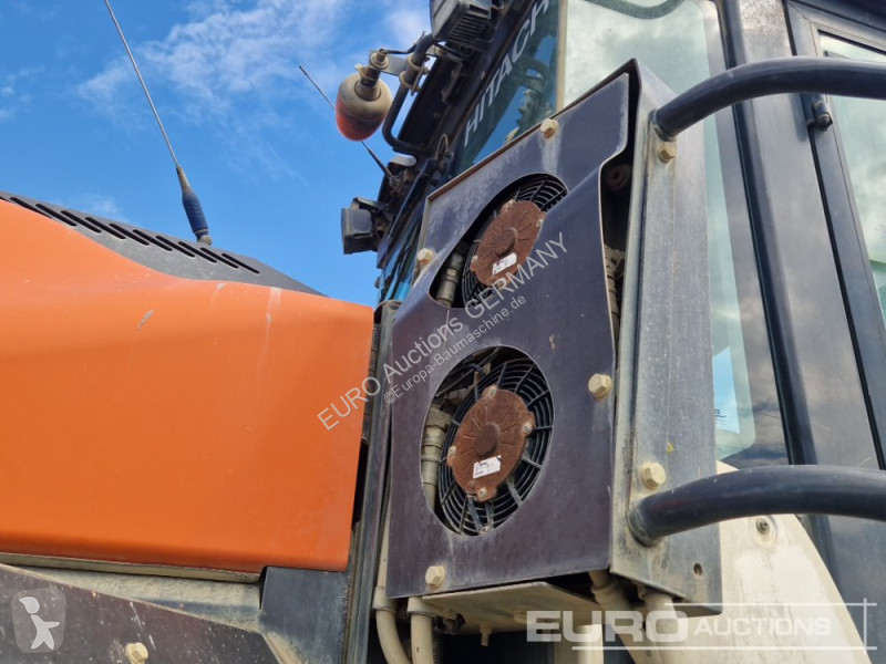 Chargeuse Hitachi 6