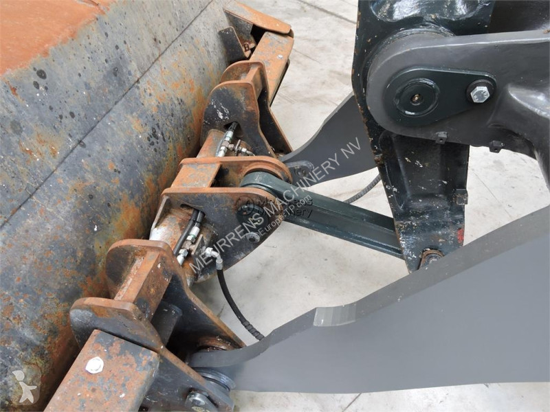 Shovel Hyundai HL955A
