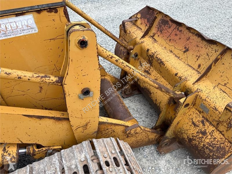 Pala cargadora Komatsu 16 Crawler Loader
