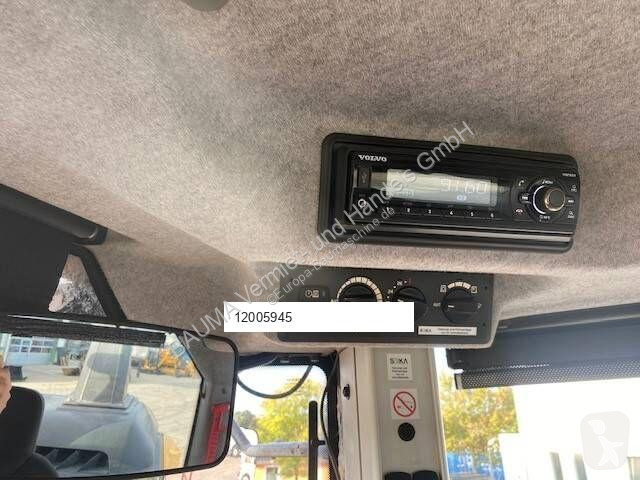 Chargeuse Volvo (12005945)