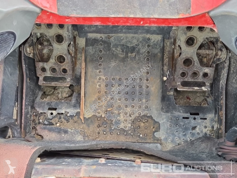 Товарач Bobcat T590