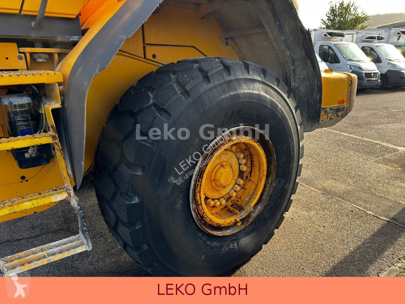 مُحمّلة Volvo 120F 3 Kreise, Schnellwechsler