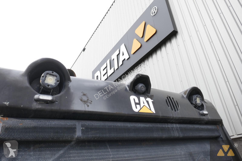 Nakladač Caterpillar 980M