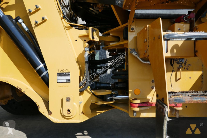 Pala Caterpillar 938M