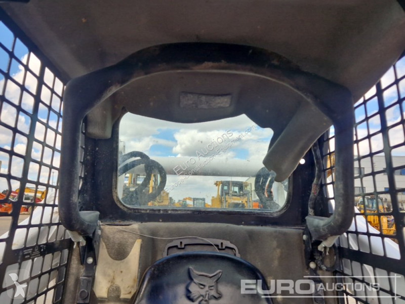 Shovel Bobcat S740