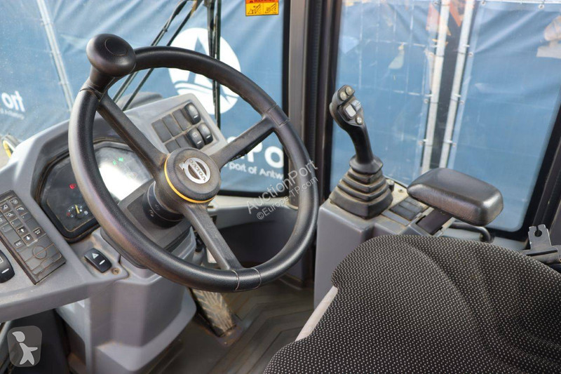Nakladač Volvo G