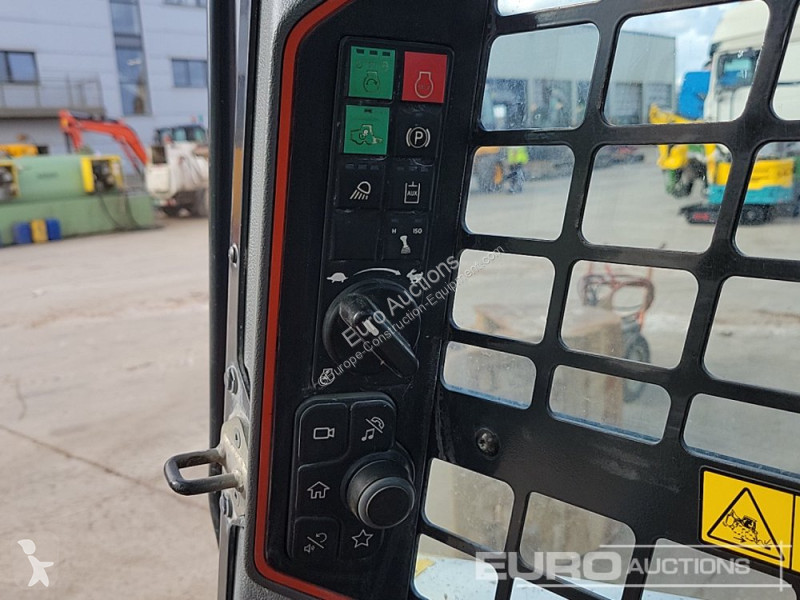 Pala cargadora Bobcat S76
