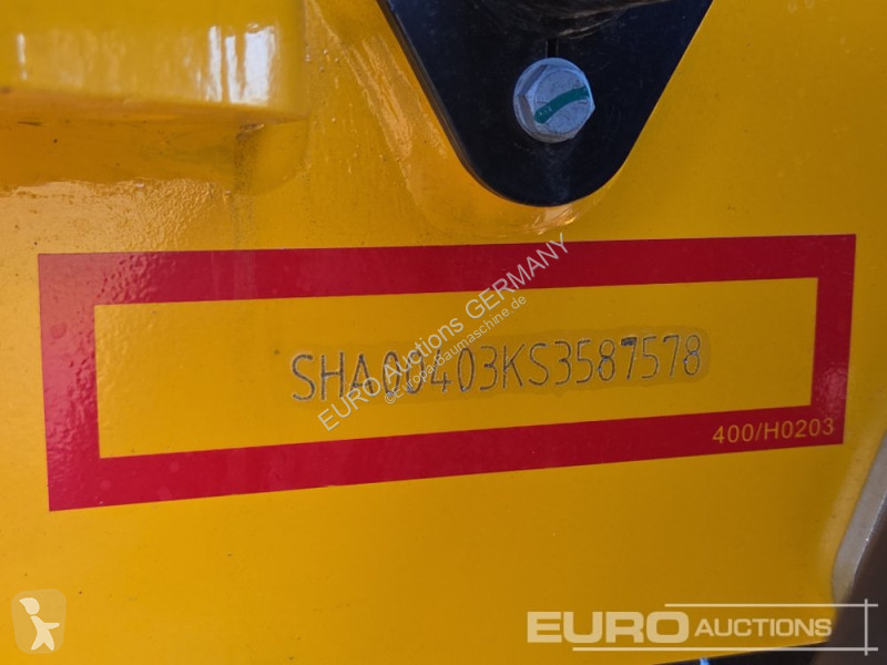 Nakladač JCB 403