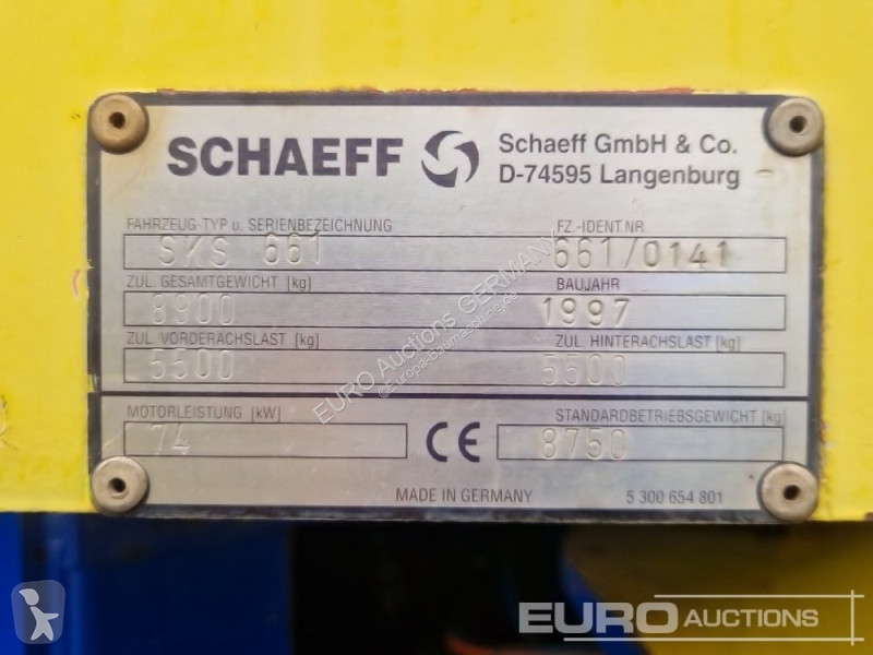 Nakladač Schaeff SKS661