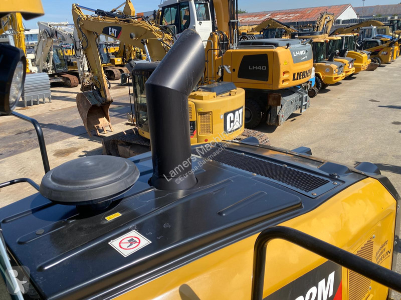 مُحمّلة Caterpillar 962 M .