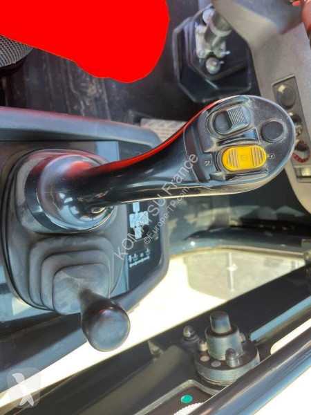 Chargeuse Komatsu WA100M-8E0