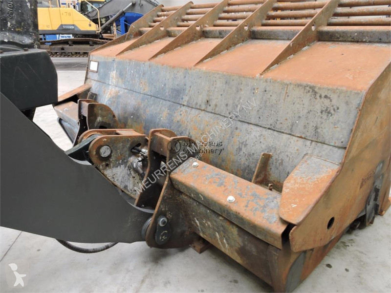 Shovel Hyundai HL955A