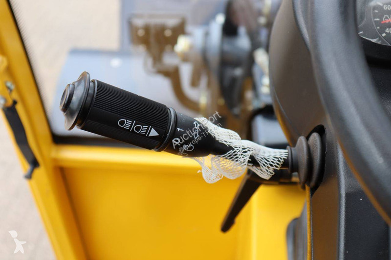Eurotrac -CIF loader