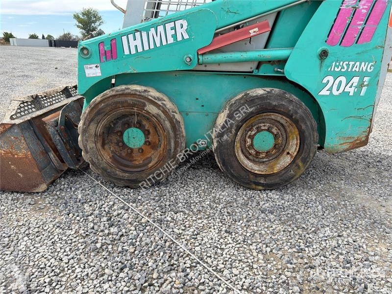 Chargeuse IHI 2041 Skid Steer Loader (Inoperable)