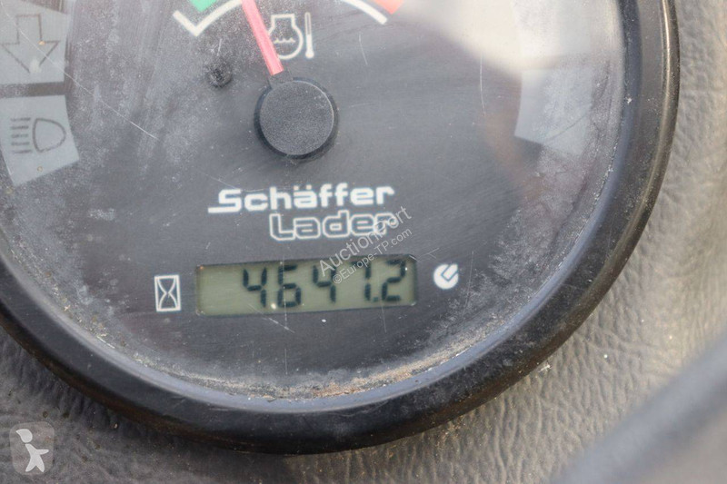 Pala cargadora Schäffer 2445