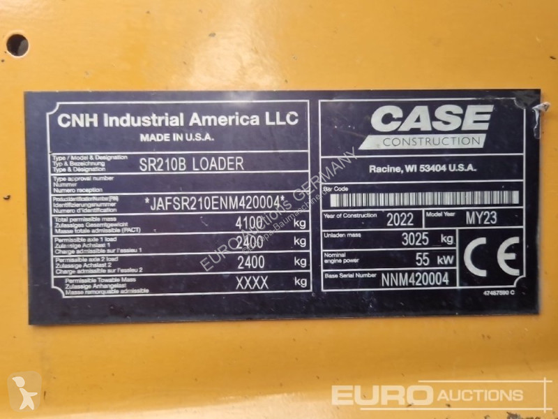 Chargeuse Case SR210B