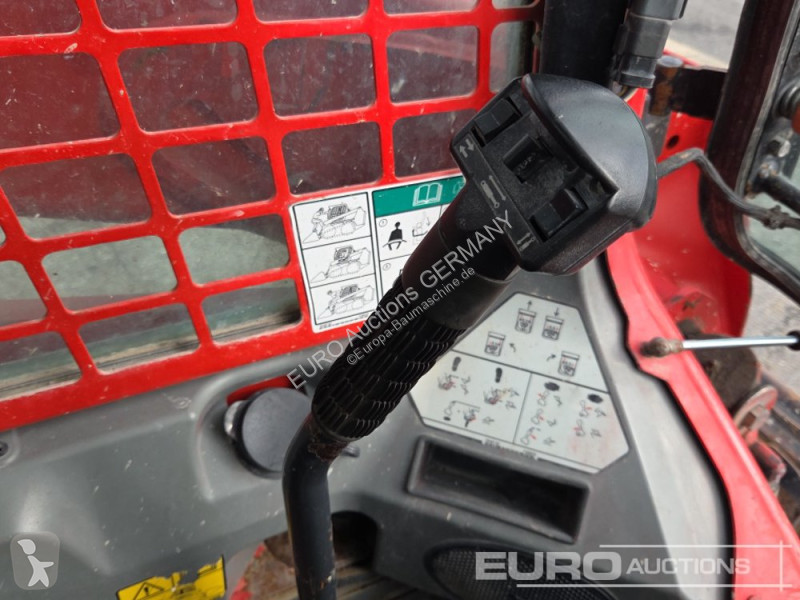 Товарач Bobcat T590