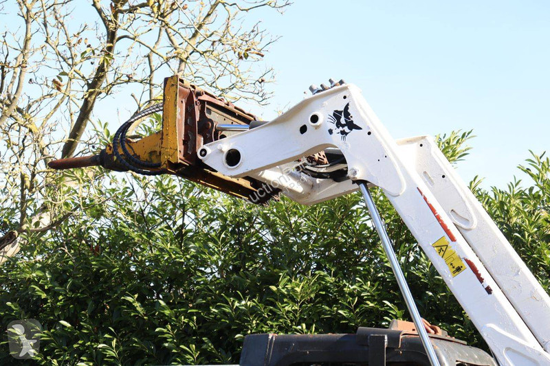 Товарач Bobcat