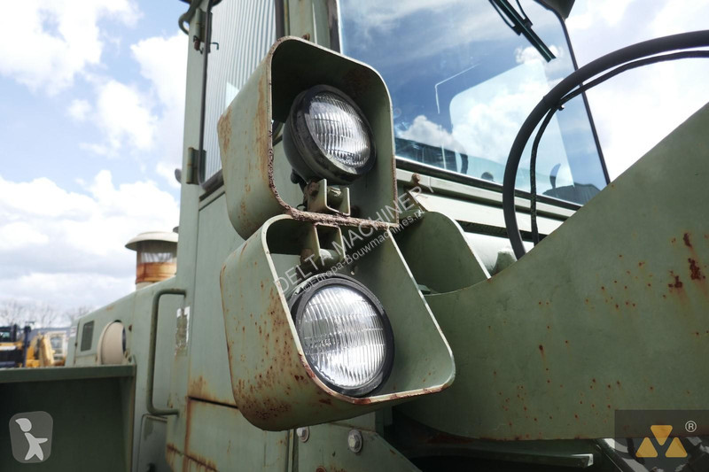 Shovel Komatsu 540 Ex-army