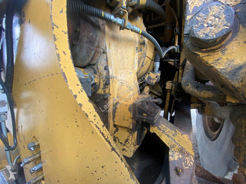 Shovel Caterpillar NVT