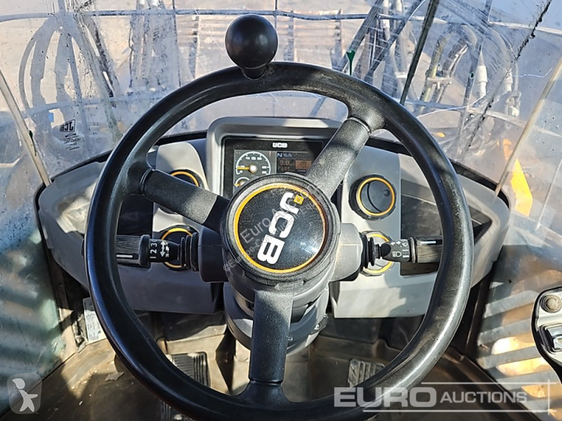 Nakladač JCB 437HT